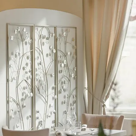 Hotel Le Vouglans - Restaurant La Valouse Orgelet